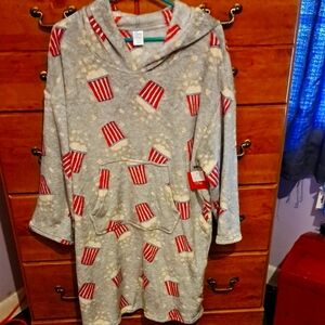 Cozy Gray Popcorn Hoodie pullover